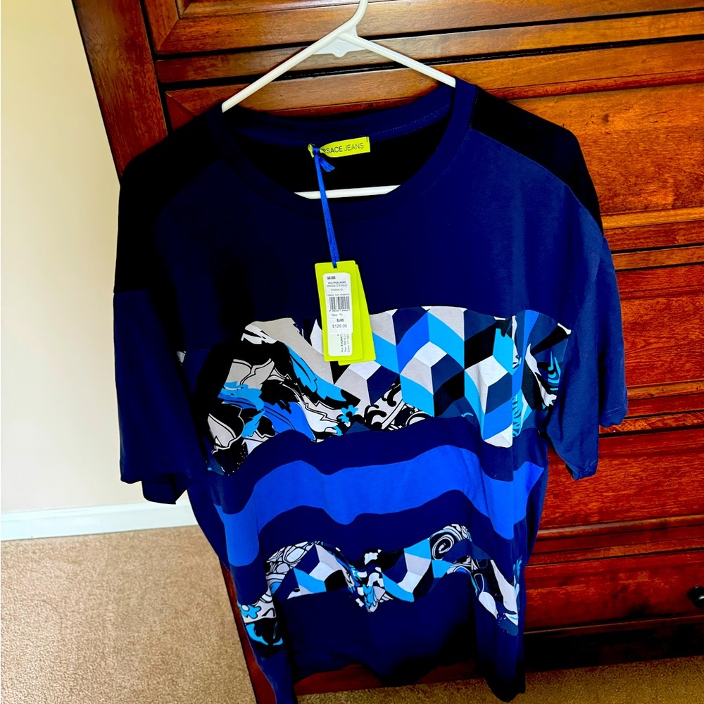 2XL  original brand. Versace. shirt color blue and yellow